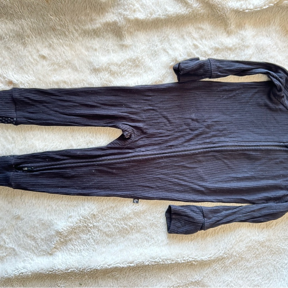 Cozy Kids Pajamas in Dark Gray